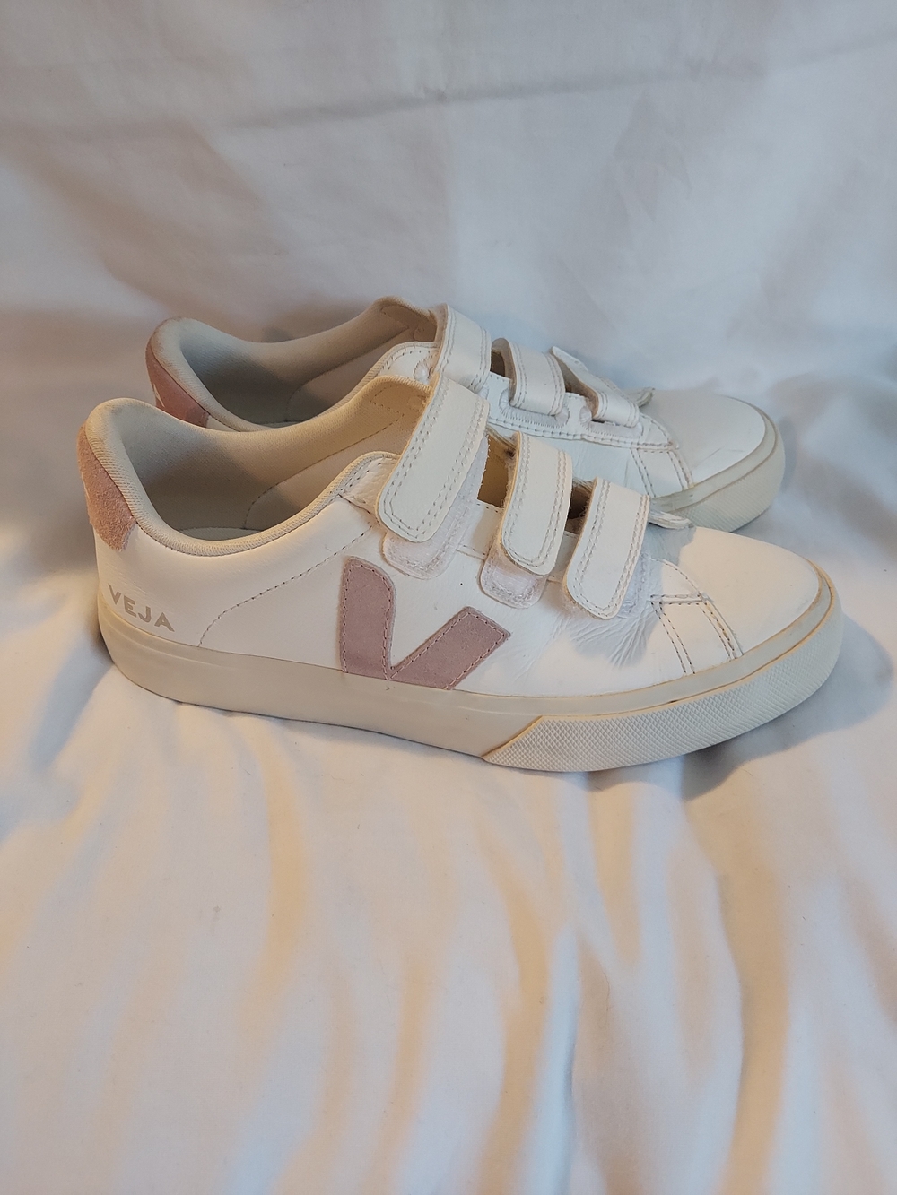 VEJA Recife ChromeFree Leather Velcro Sneakers - White / Babe Pink 8 - Picture 2 of 8
